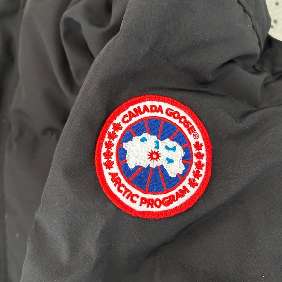Canada Goose Wyndham Men’s Parka w/ Fur in Original Packaging - Picture 5 of 7